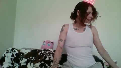 Snapshot of smoothvodka chatting on February 13, 2026, 7:43 pm Bambi--Vodka online show from February 13, 2026, 7:43 pm