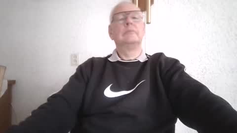 Snapshot of smoothy5460 chatting on January 7, 2025, 2:51 pm smoothy5460 online show from January 7, 2025, 2:51 pm