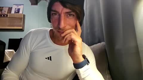 Snackyyyy online show from February 16, 2026, 2:51 am