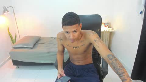 snak_master1 online show from October 11, 2025, 3:06 am