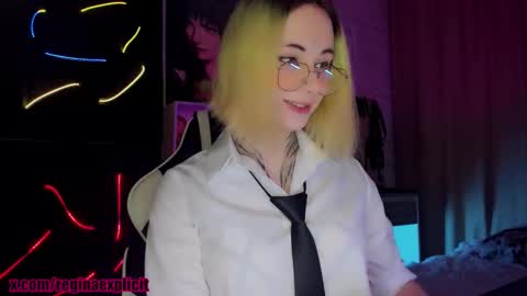 Snapshot of snake_bites chatting on September 29, 2025, 9:52 pm Reeginaaaaa online show from September 29, 2025, 9:52 pm