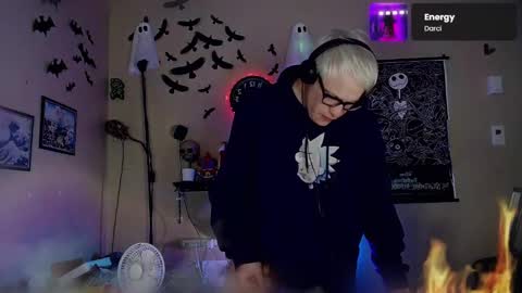 Snapshot of snarfle chatting on December 3, 2024, 3:44 pm Viiscount Snarfle Von Snarfenberg online show from December 3, 2024, 3:44 pm