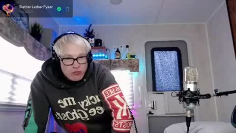 Snapshot of snarfle chatting on March 9, 2025, 5:49 pm Viiscount Snarfle Von Snarfenberg online show from March 9, 2025, 5:49 pm