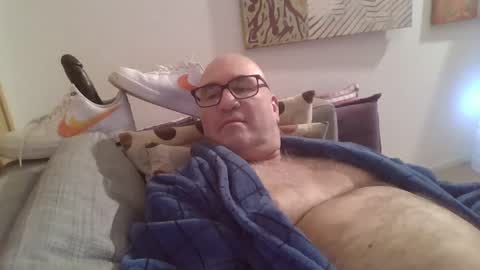 sneakerboy18 online show from January 9, 2025, 7:29 pm