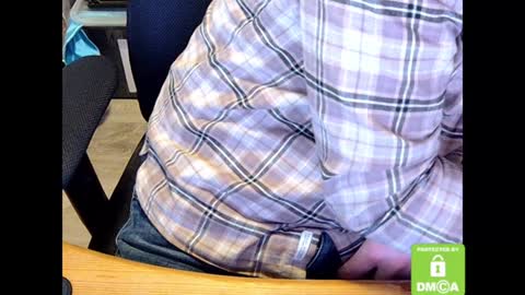 Sneakybill online show from December 3, 2024, 7:54 am