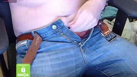 Sneakybill online show from March 9, 2025, 7:05 pm