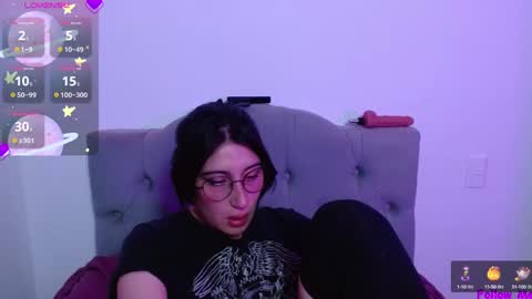 IG     OF red moonn online show from December 18, 2024, 5:31 pm