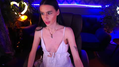 Snapshot of snow_whiteeex chatting on January 24, 2025, 5:53 pm snow_whiteeex online show from January 24, 2025, 5:53 pm