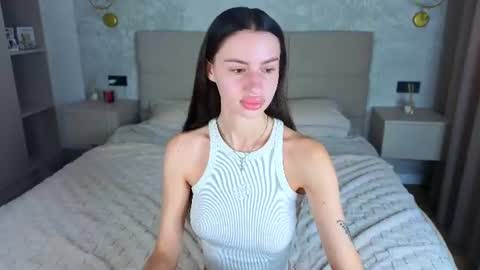 Snapshot of snow_whiteeex chatting on June 26, 2026, 4:39 am snow_whiteeex online show from June 26, 2026, 4:39 am