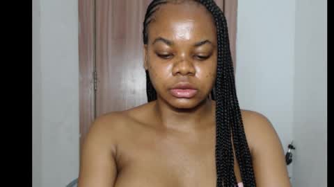 Snapshot of snowdrop5 chatting on October 2, 2025, 12:34 pm snowdrop5 online show from October 2, 2025, 12:34 pm