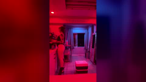 snowgirlie online show from March 2, 2026, 1:51 pm