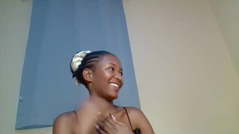 Snapshot of snowie_eyes chatting on November 21, 2025, 1:10 pm Snowie eyes online show from November 21, 2025, 1:10 pm