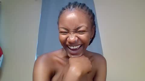 Snapshot of snowie_eyes chatting on November 22, 2025, 12:37 pm Snowie eyes online show from November 22, 2025, 12:37 pm