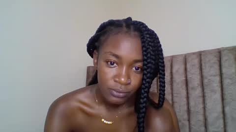 Snapshot of snowie_eyes chatting on March 15, 2026, 9:37 am Snowie eyes online show from March 15, 2026, 9:37 am