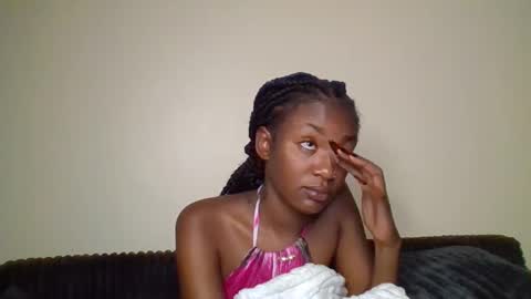 Snapshot of snowie_eyes chatting on March 16, 2026, 11:58 am Snowie eyes online show from March 16, 2026, 11:58 am