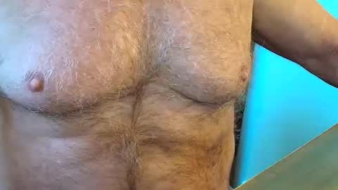 Snapshot of snudge432 chatting on November 21, 2025, 3:22 pm snudge432 online show from November 21, 2025, 3:22 pm