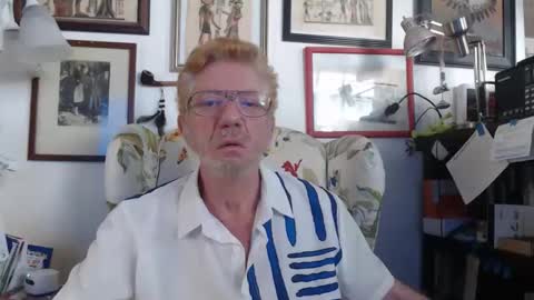 Snapshot of so_erotic_sub chatting on October 26, 2025, 8:04 pm ImYourBitch online show from October 26, 2025, 8:04 pm