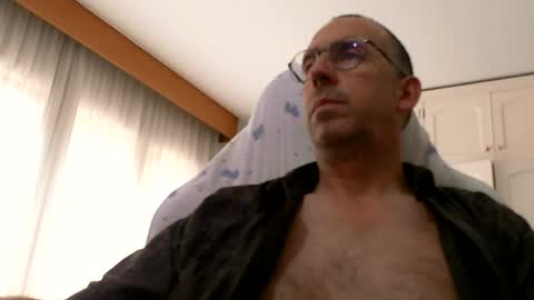 Snapshot of soclangeldelaguarda chatting on July 16, 2026, 10:54 am Angel de la Guarda online show from July 16, 2026, 10:54 am
