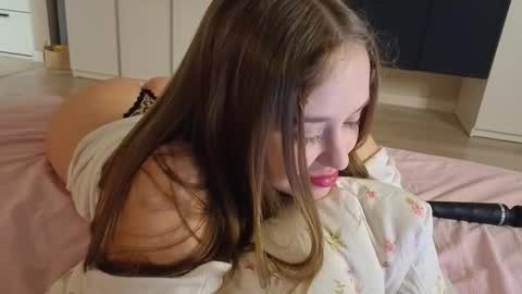 Snapshot of sofaris chatting on February 1, 2026, 6:06 pm Sophy online show from February 1, 2026, 6:06 pm