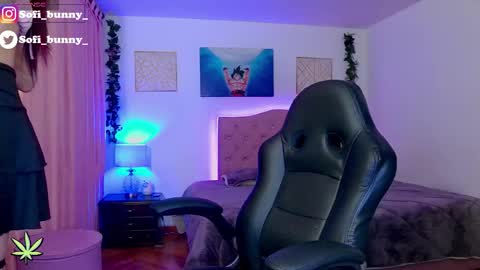 soffi_bunny_ online show from January 9, 2026, 8:06 am