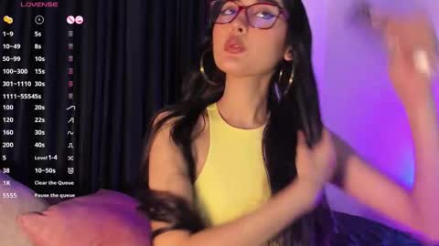 Snapshot of soffi_sweet1 chatting on October 25, 2025, 11:40 am Danna online show from October 25, 2025, 11:40 am