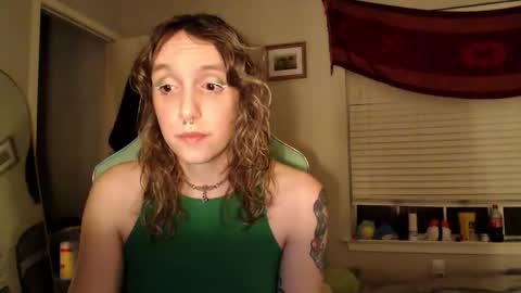 Lilytea online show from November 17, 2025, 12:27 am