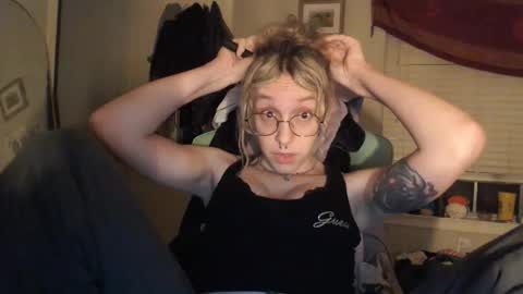 Lilytea online show from March 13, 2026, 1:45 am