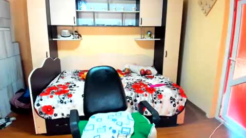 Snapshot of soffy_skye chatting on June 27, 2026, 6:18 am Soffy online show from June 27, 2026, 6:18 am