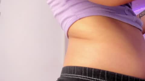 Snapshot of sofi_bakerrr chatting on December 17, 2024, 5:47 pm Sofia online show from December 17, 2024, 5:47 pm