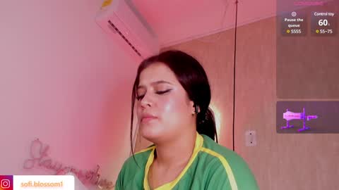 Sofi Blossom  online show from January 12, 2025, 12:49 am