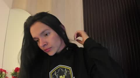 SOFIA online show from April 13, 2026, 1:33 am