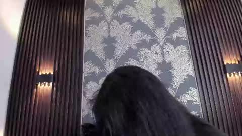 Snapshot of sofi_lassa_ chatting on June 17, 2026, 1:08 am SOFIA online show from June 17, 2026, 1:08 am
