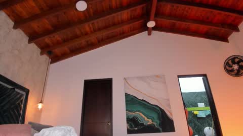 Sofi online show from October 18, 2025, 11:33 am