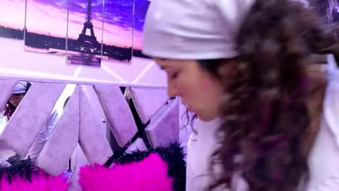 Sofi Noa online show from December 4, 2025, 11:19 am