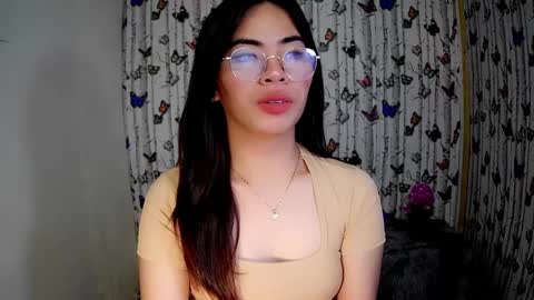 Snapshot of sofia_ava24 chatting on January 1, 2025, 6:05 am Chady online show from January 1, 2025, 6:05 am