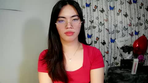 Snapshot of sofia_ava24 chatting on February 2, 2025, 6:04 am Chady online show from February 2, 2025, 6:04 am