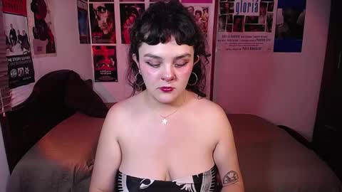 Snapshot of sofia_coolle chatting on February 3, 2026, 11:10 pm Sofi online show from February 3, 2026, 11:10 pm