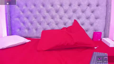 Snapshot of sofia_girl_ chatting on October 23, 2025, 8:02 am SOFIA online show from October 23, 2025, 8:02 am