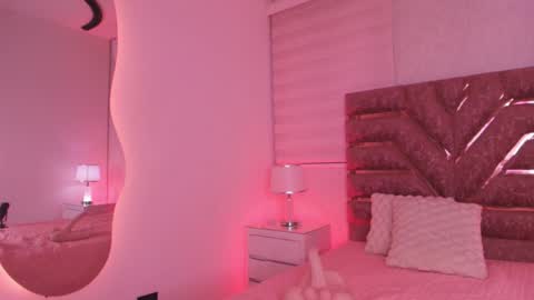 Snapshot of sofia_gomes_ chatting on May 2, 2026, 11:59 am sofia gomes online show from May 2, 2026, 11:59 am