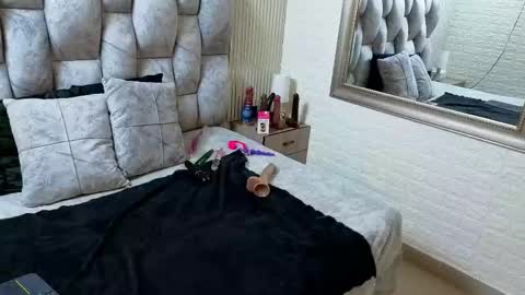 sofia gutierrez   online show from January 9, 2026, 3:20 am