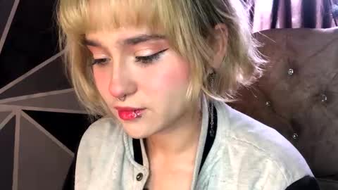 Snapshot of sofia_jimenezz chatting on October 19, 2025, 7:14 pm Sofia Jimenez online show from October 19, 2025, 7:14 pm