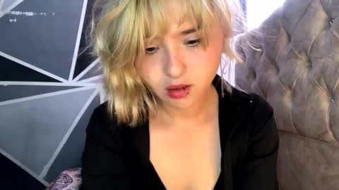 Snapshot of sofia_jimenezz chatting on October 26, 2025, 8:26 pm Sofia Jimenez online show from October 26, 2025, 8:26 pm