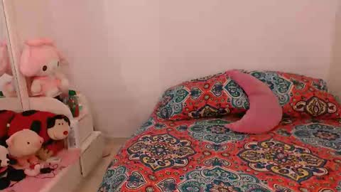 Sofia  online show from December 22, 2025, 10:18 pm