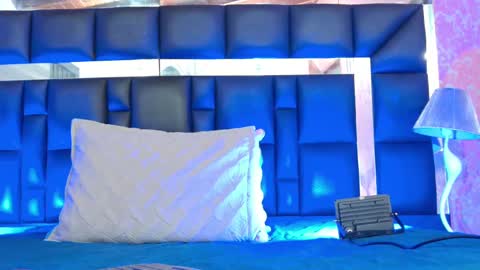 Sofia online show from September 19, 2025, 3:19 am