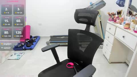 sofia_new online show from February 19, 2026, 3:08 pm