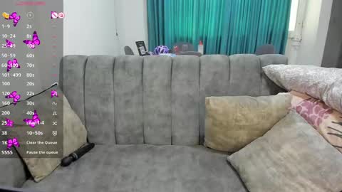 sofia_new online show from April 17, 2026, 2:31 pm