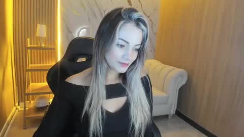 Snapshot of sofia_nova_tf chatting on February 2, 2026, 1:21 pm sofi online show from February 2, 2026, 1:21 pm