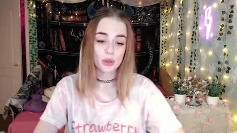 Snapshot of sofia_rosemary chatting on February 2, 2026, 1:32 pm sofia_rosemary online show from February 2, 2026, 1:32 pm