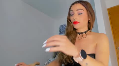 Snapshot of sofia_swett_03 chatting on March 9, 2025, 3:11 am laura online show from March 9, 2025, 3:11 am