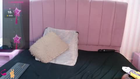 Snapshot of sofia_white3 chatting on January 12, 2025, 2:19 pm Sofa online show from January 12, 2025, 2:19 pm